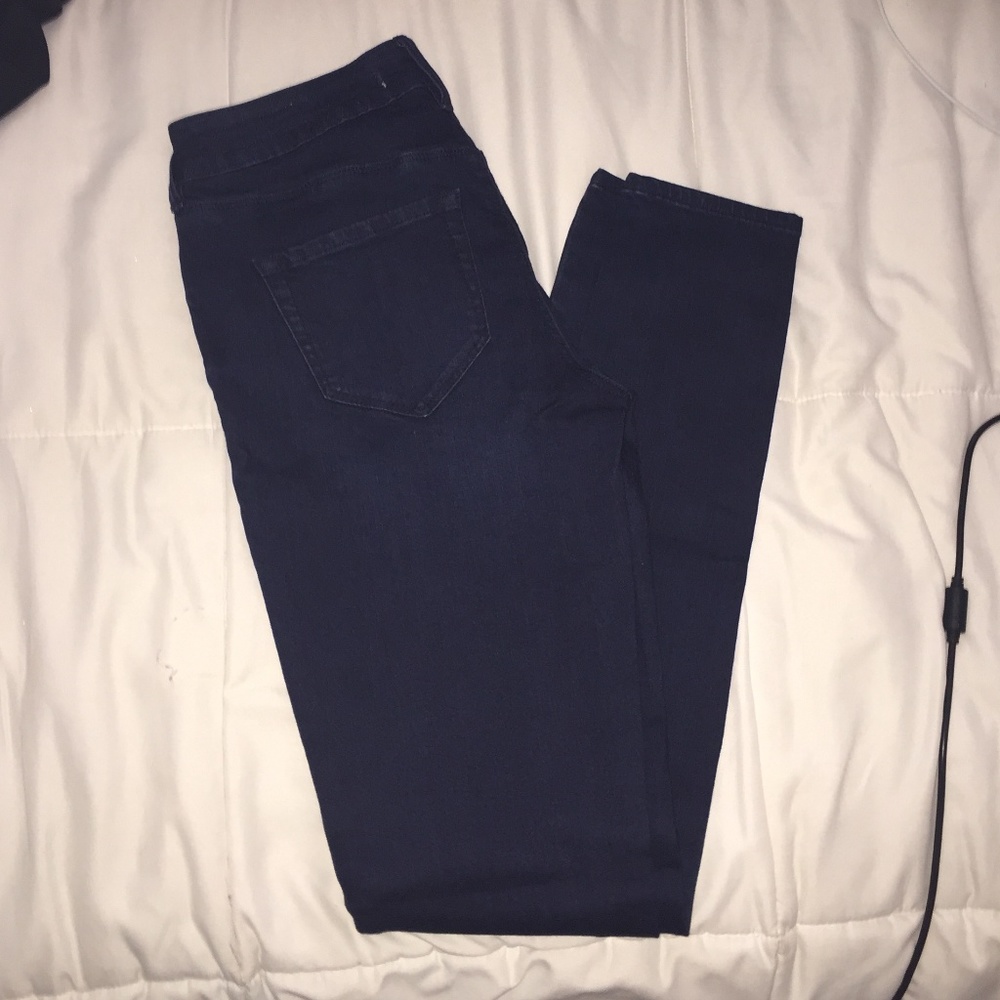 Bullhead Dark Wash Low Rise Skinny Jeans